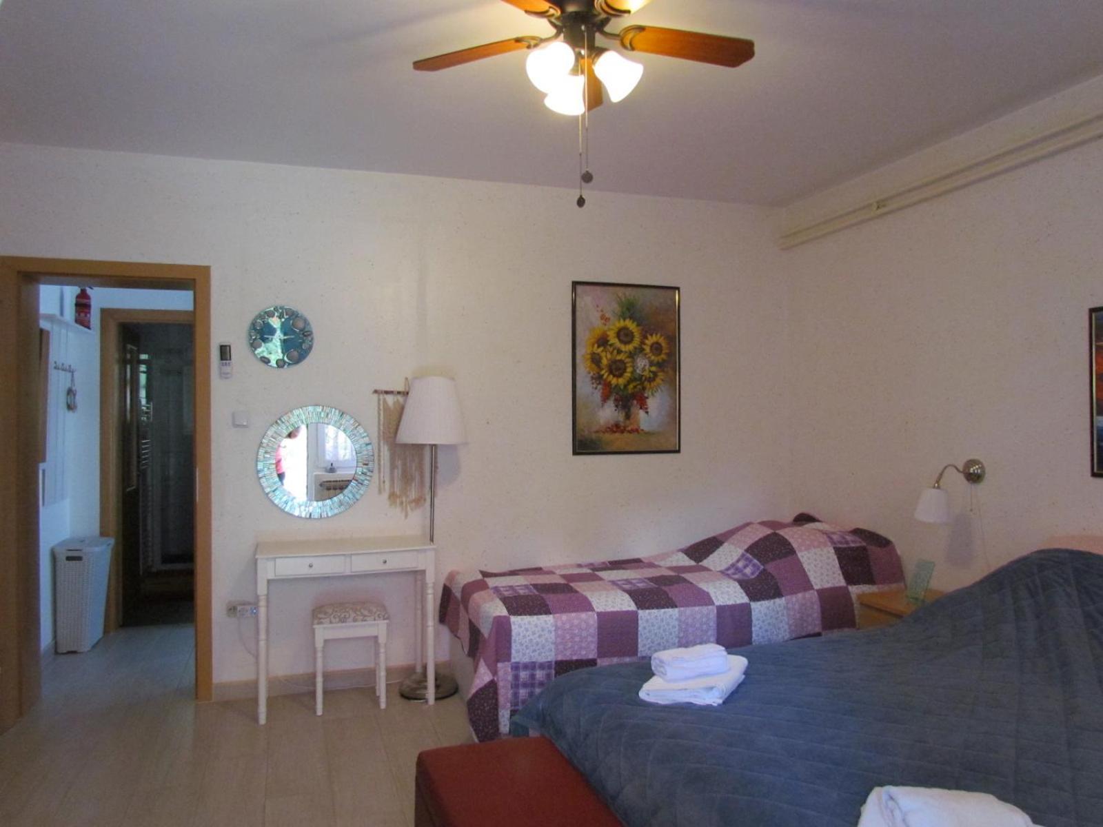 Apartments Bura & Jugo, Cres, Without Stress Exteriör bild