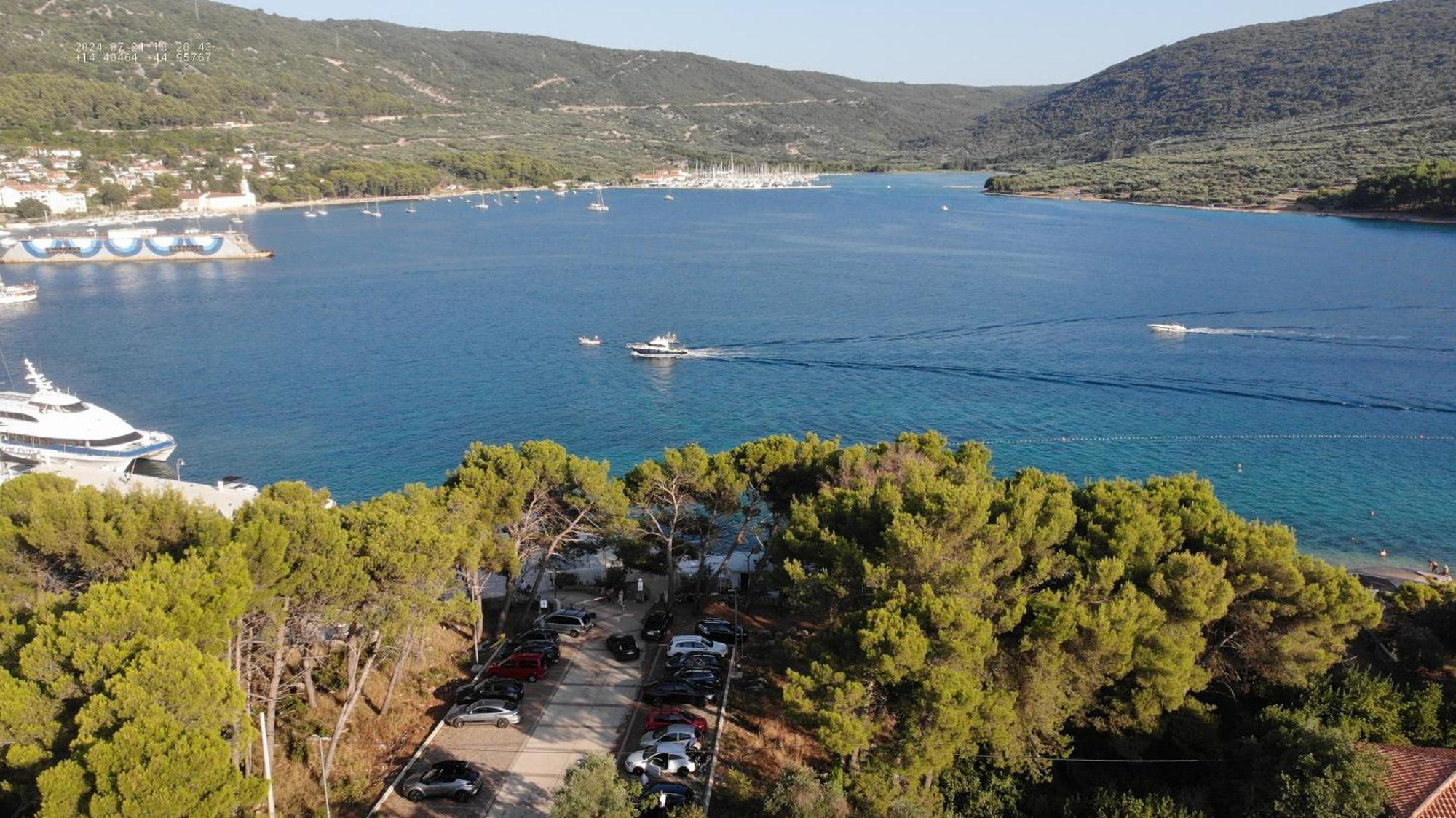 Apartments Bura & Jugo, Cres, Without Stress Exteriör bild